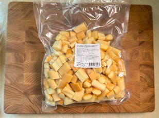 Нитка ЖАРЕНАЯ  Oktobersnack1 кг (сырный продукт): Сырный продукт ФЕРМЕРСКИЙ бочонок копченый