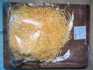 Орехи: Сырный продукт ФЕРМЕРСКИЙ паутинка с паприкой