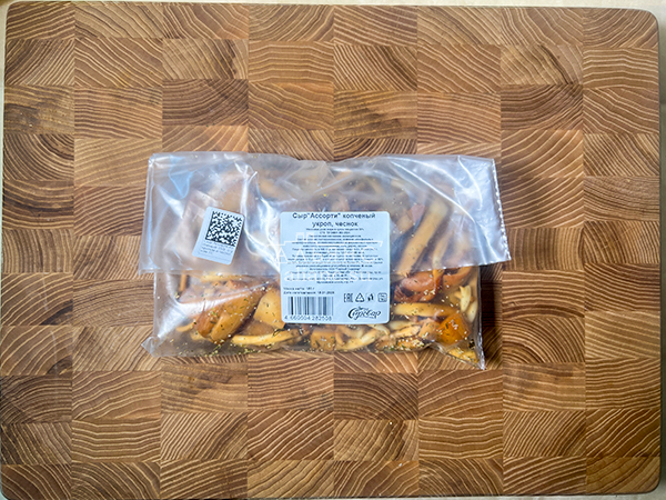 Сыр 150 гр ГОРНЫЙ СЫРОВАР (Ассорти копчёный с укропом и чесноком) в Шатуре