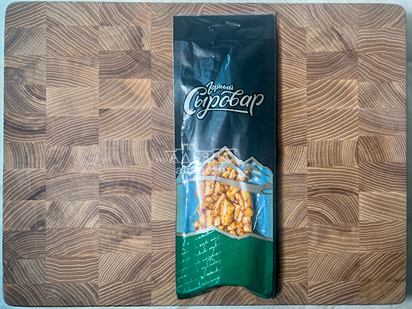 Сыр 60 гр ГОРНЫЙ СЫРОВАР (Бочонок копчёный с аджикой) в Шатуре