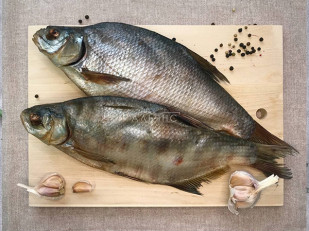 Крымская соломка: Лещ цимлянский вяленый